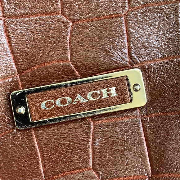 Coach Mocha Leather Shoulder Bag - Picture 9 of 16